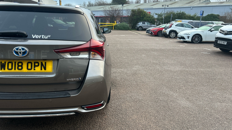 Toyota Auris 1.8 Hybrid Design TSS 5dr CVT [Nav] Hybrid Estate